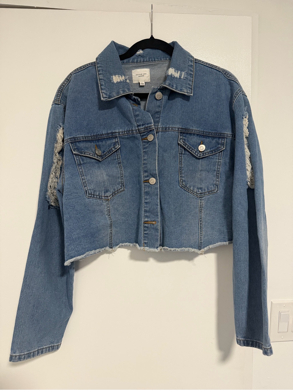 Active Usa Light Blue Distressed Denim Jacket